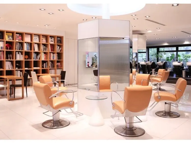 DADA CuBiCの内観・外観1