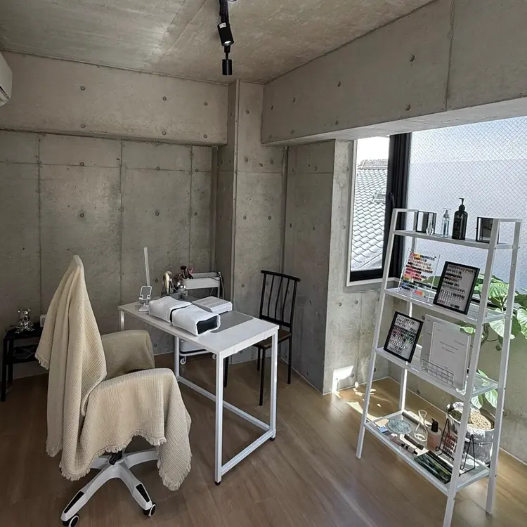 nail salon mumeiの内観・外観1