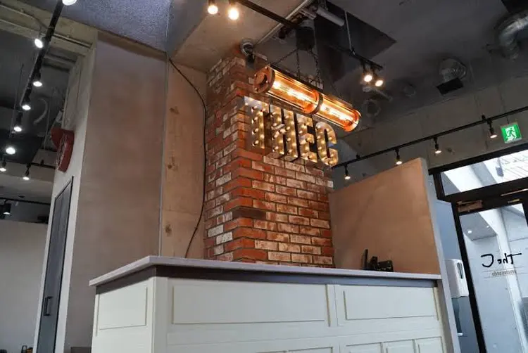 The C 表参道の内観・外観2