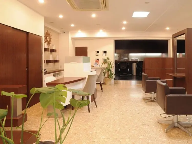 Hair+make CLEARの内観・外観2