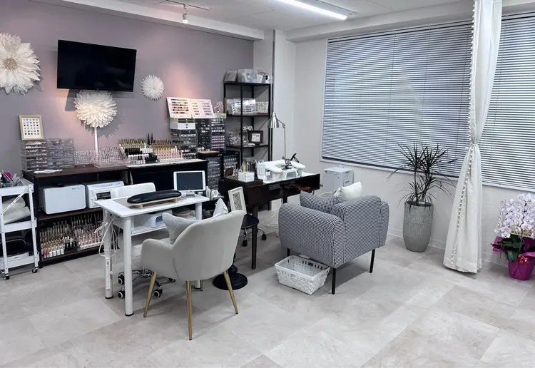 Moci Nailの内観・外観1