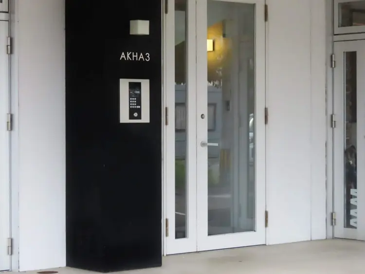 アイブロウEve.yの内観・外観2