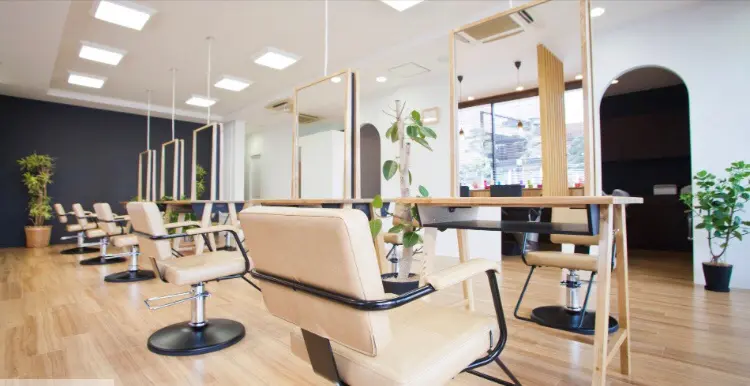 broaden by anonの内観・外観2