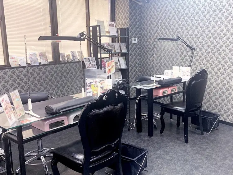 nail salon  SyiSyu 姫路店の内観・外観1