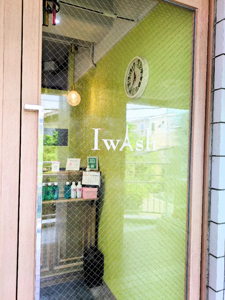IwAsh 中山店の内観・外観1