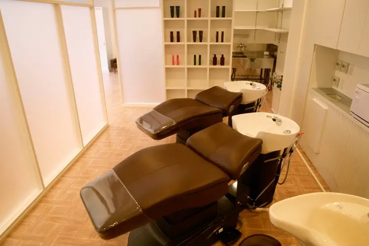 長岡市 髪質改善 美髪縮毛矯正 美容室 ciel【シエル】の内観・外観3