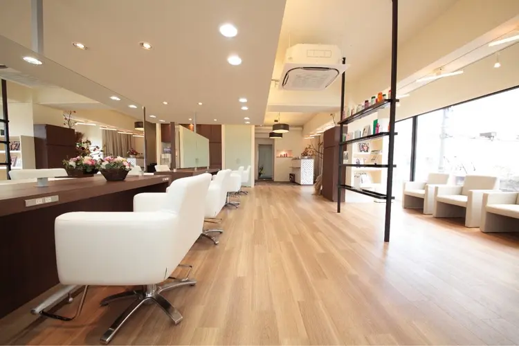 ifeel 一之江店の内観・外観1