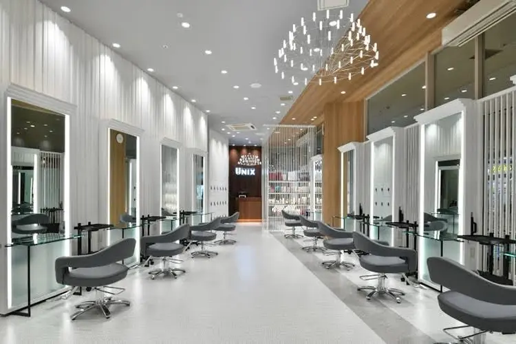 UNIXららぽーと新三郷の内観・外観2