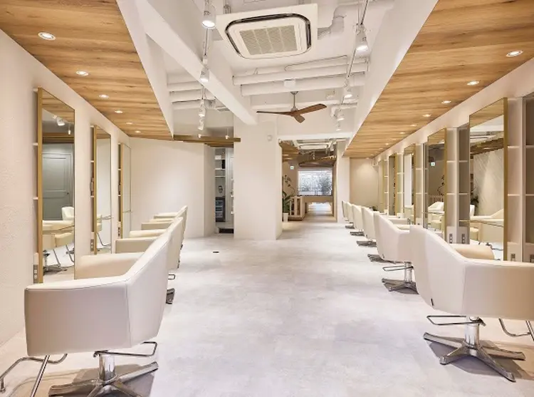 ORO宝塚店の内観・外観2