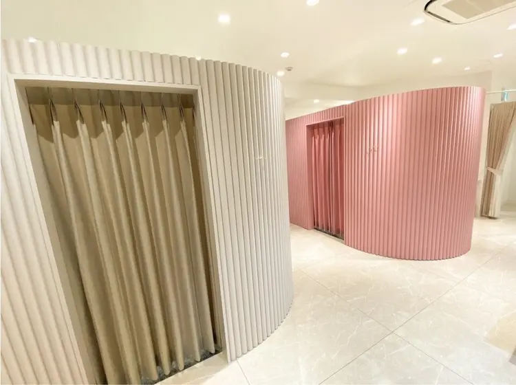 GALLARIA Elegante 栄店の内観・外観2