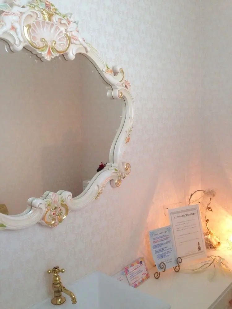 メナードフェイシャルサロン セレブリーナ本店の内観・外観2