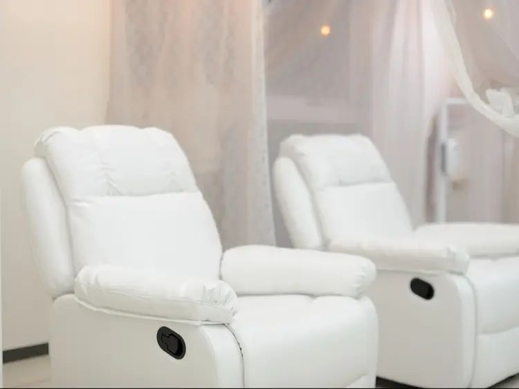 顔肌革命の内観・外観1