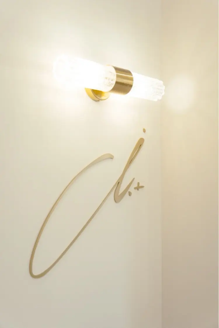 i.+ODORIの内観・外観2