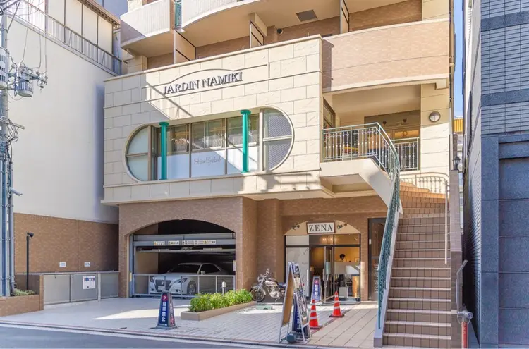 square salonの内観・外観2