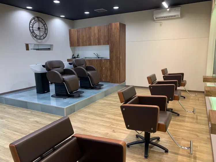 charmia hairの内観・外観1