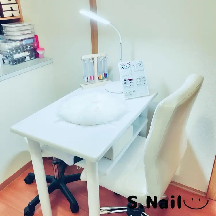 S.Nailの内観・外観1