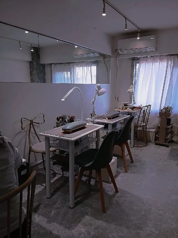 MxS Nail(長さだし/フィルイン/マグネット/韓国ネイル/ワンホンネイル/ワンカラー)の内観・外観2