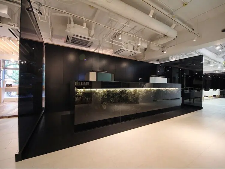 QUEEN’S GARDEN by K-two Shinsaibashiの内観・外観2