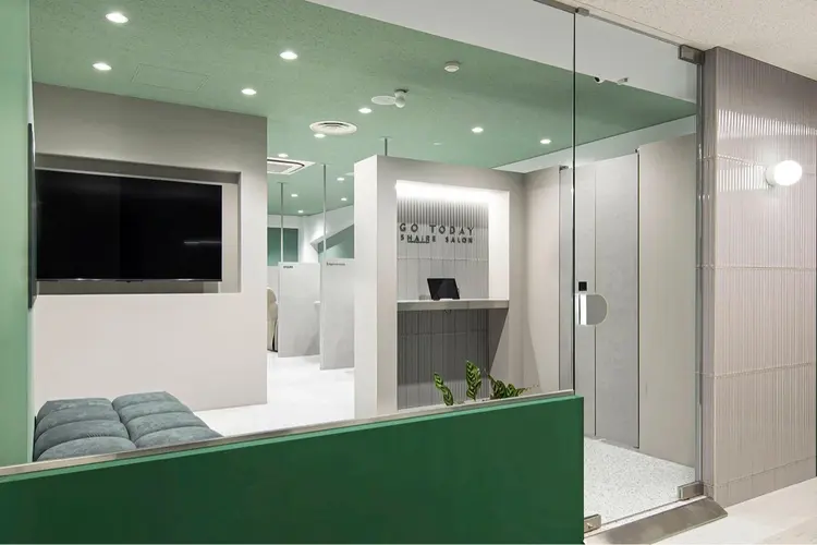 GO TODAY横浜Solace店の内観・外観1