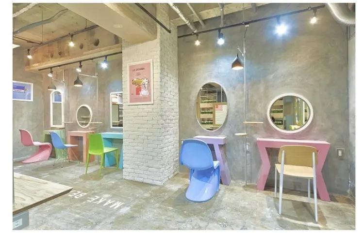 メンズサロンww by fifth西梅田店の内観・外観2