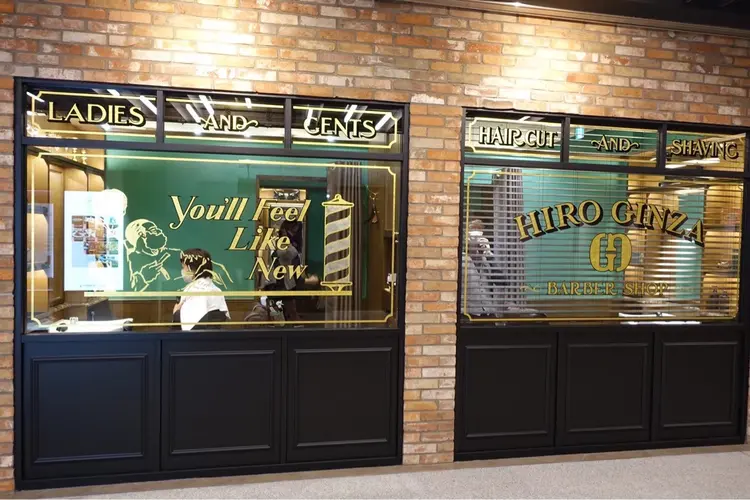 PREMIUM BARBER 表参道店の内観・外観1