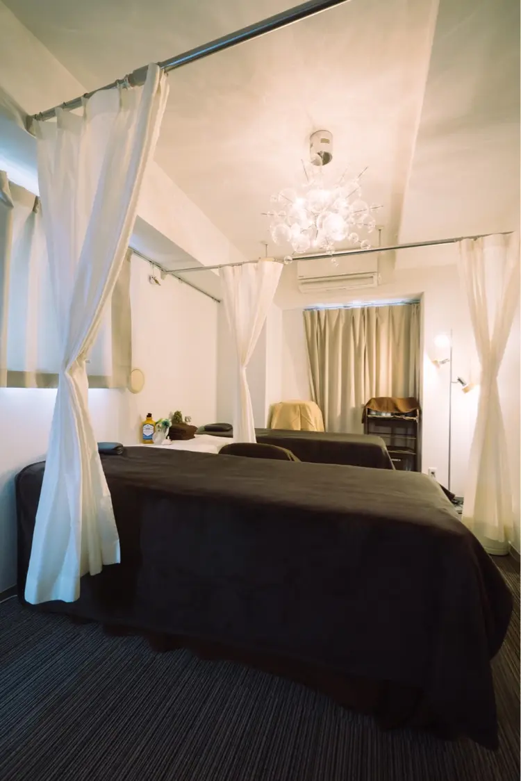 BELL'ET新宿店の内観・外観1