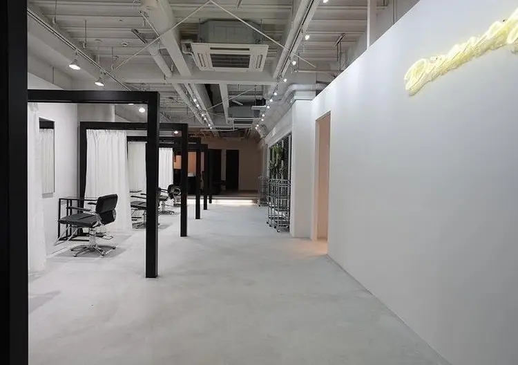 Dicencyの内観・外観1