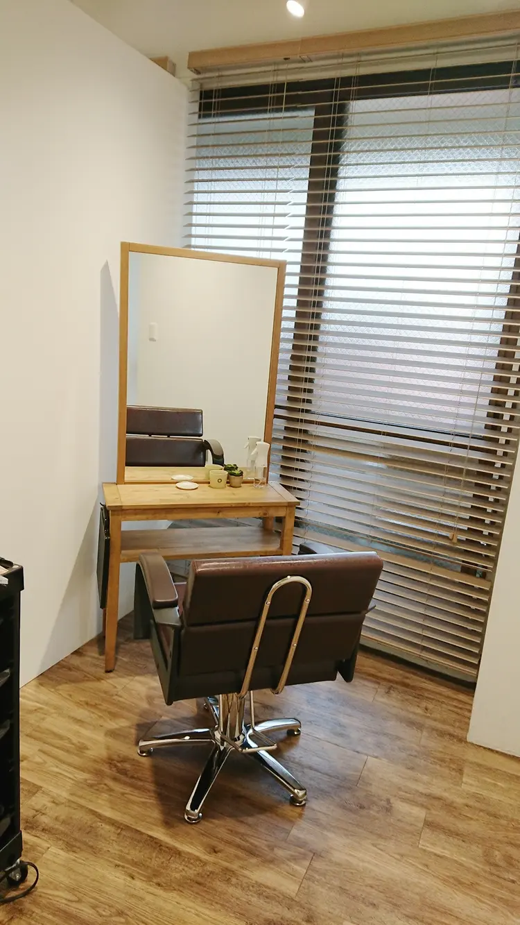 GO TODAY SHAiRE SALON 横須賀の内観・外観2