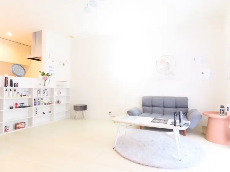 D-Lotus nail & eyeの内観・外観1