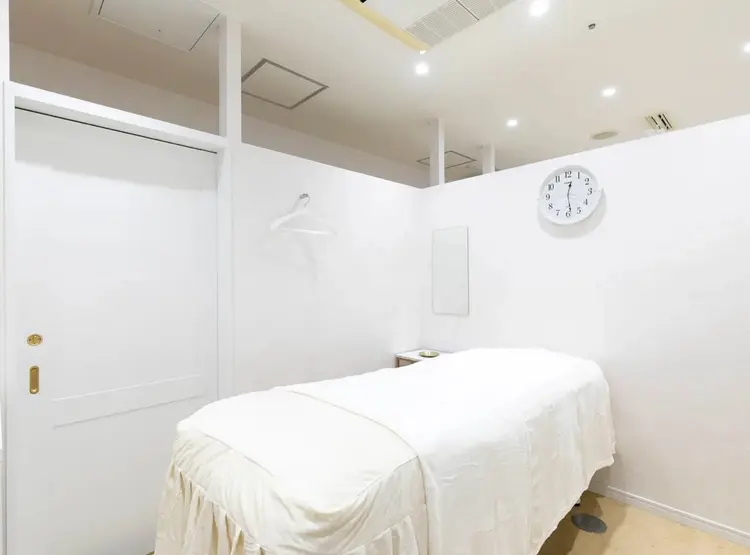 aile by mary 生駒店の内観・外観2