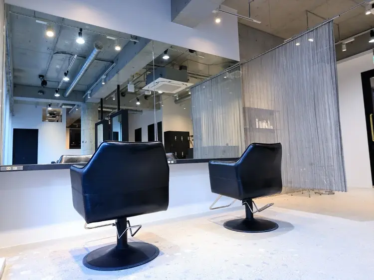 BONDZ SALON Patio stの内観・外観2