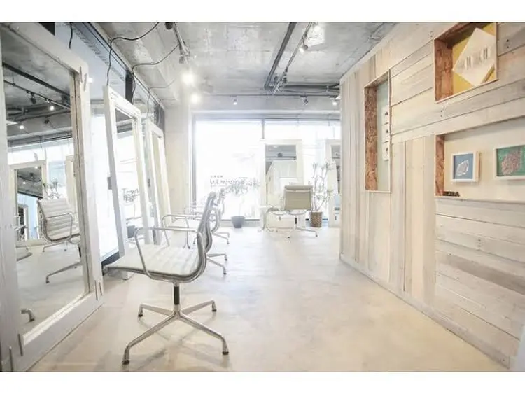 NORA Journeyの内観・外観2