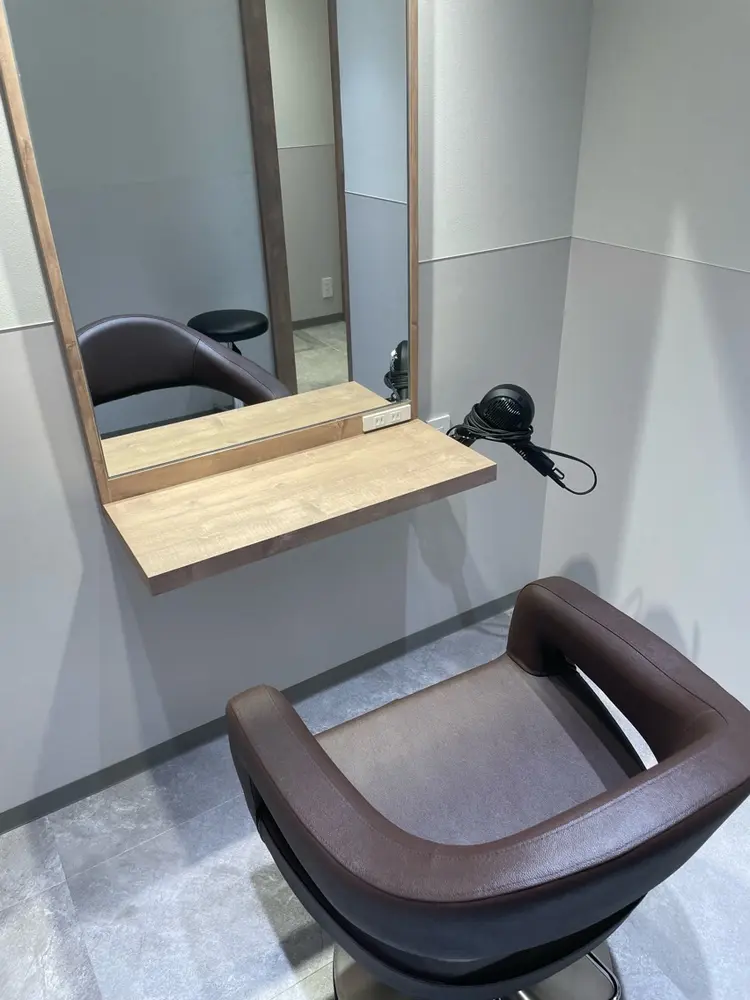 SALOWIN調布店の内観・外観3