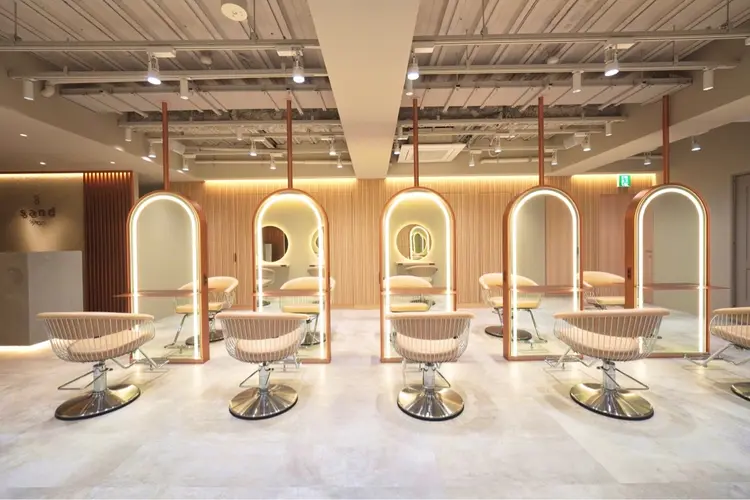 sand名古屋[サンド]の内観・外観1