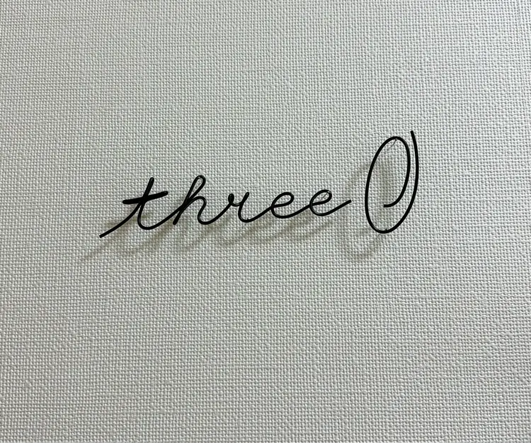 three  0 〜 nail space 〜の内観・外観1