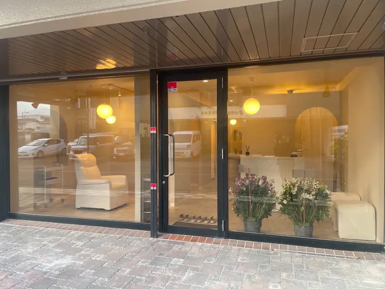 WHITE EYE 甲府上石田店の内観・外観3