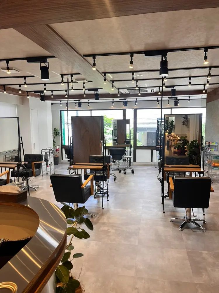 elima横浜西口の内観・外観2