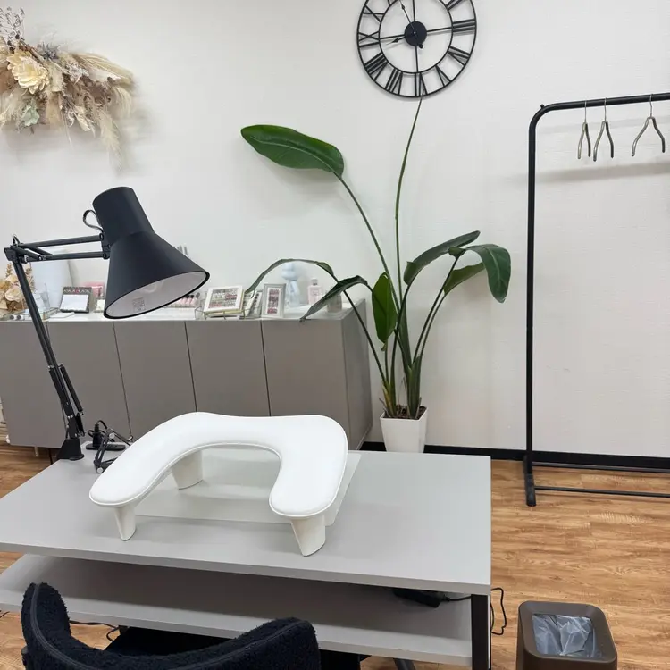 nail salon   Eminalの内観・外観1