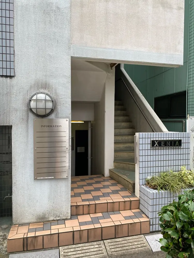 Re nailの内観・外観1