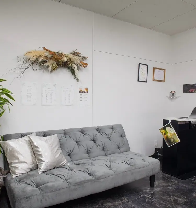 Salon Leiaの内観・外観1