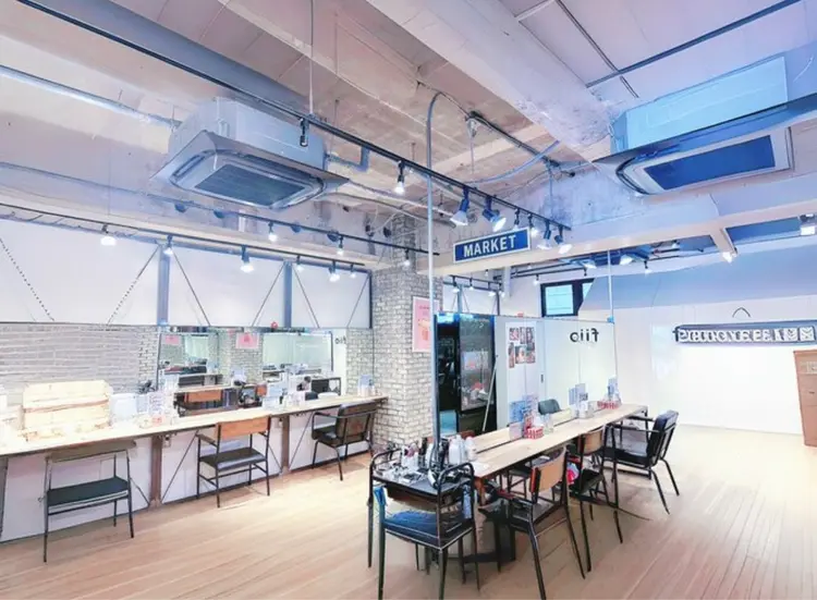 WW..メンズサロンby fifth大阪梅田茶屋町店【ツーダブル メンズサロン バイフィフス】の内観・外観1