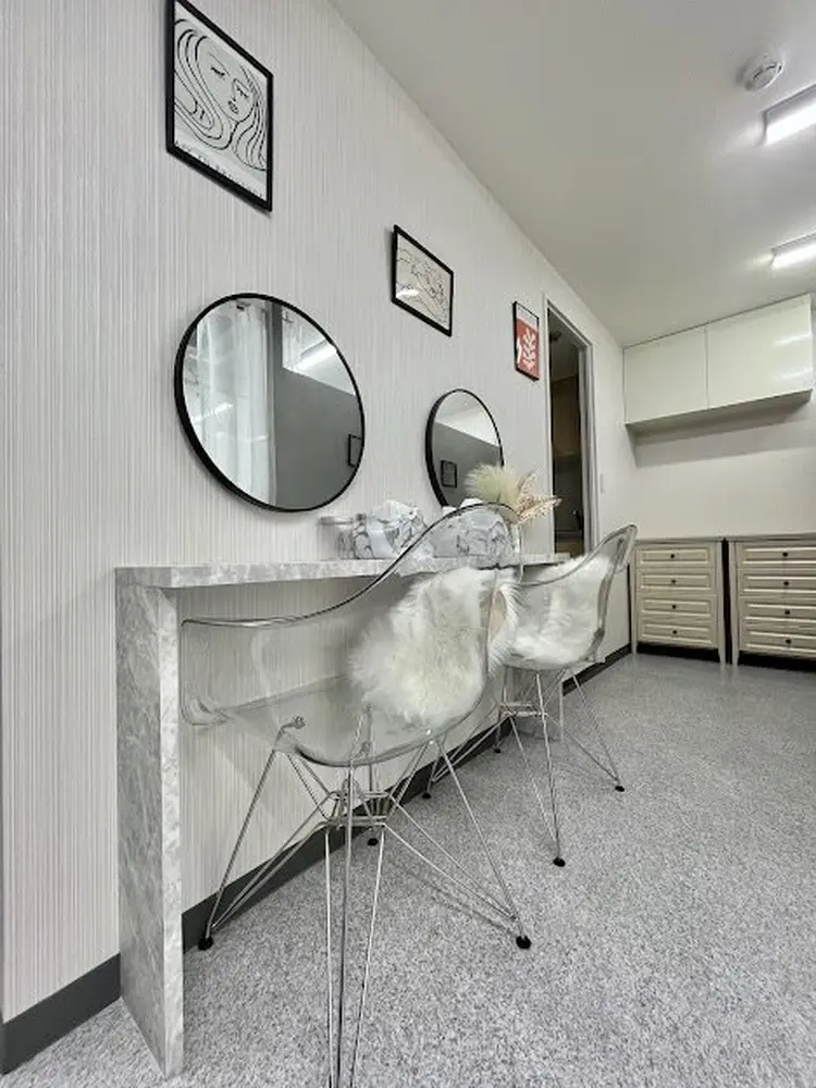 cheek eyelash salon 新宿西口店の内観・外観3