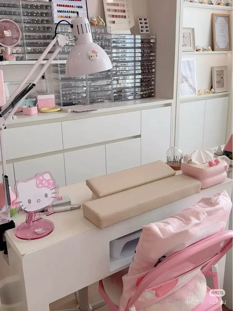 Nail Salon Cutieの内観・外観1