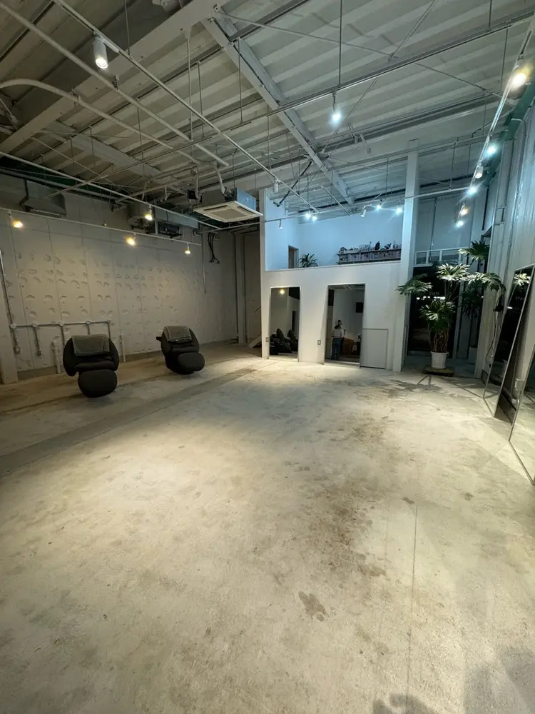 OICの内観・外観1