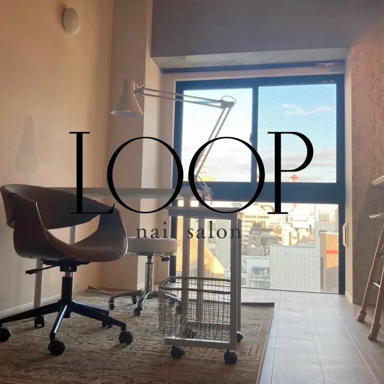 nail salon LooPの内観・外観1