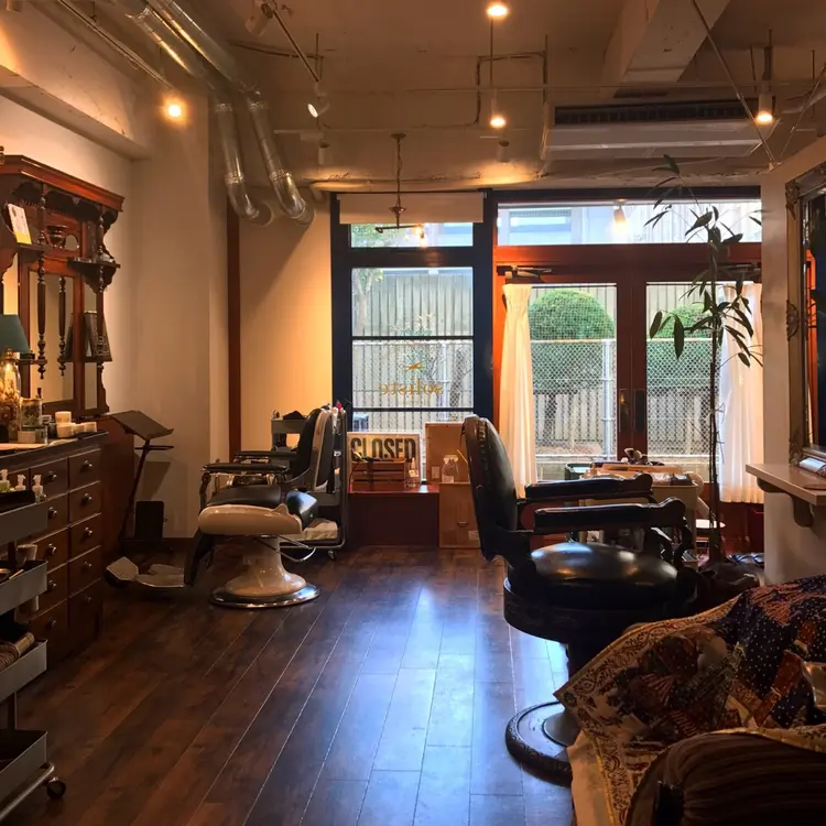 hair salon solisteの内観・外観1