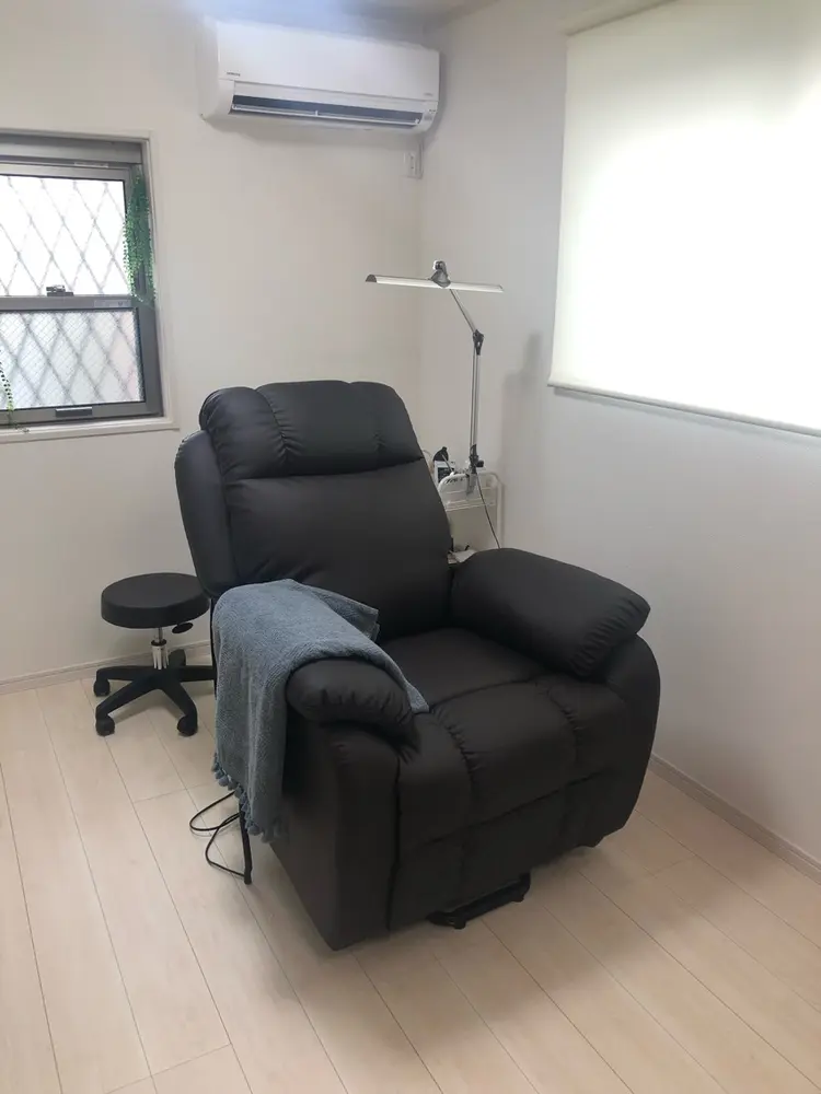 nail&eye yoursideの内観・外観1