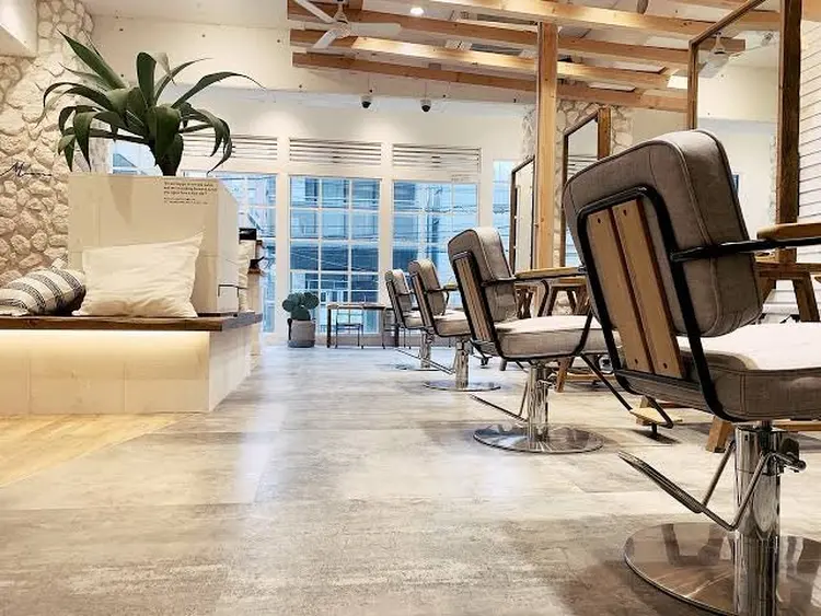 Moana by HEADLIGHT 武蔵小杉店の内観・外観1