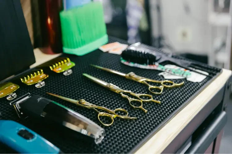 BARBER MAKIの内観・外観3