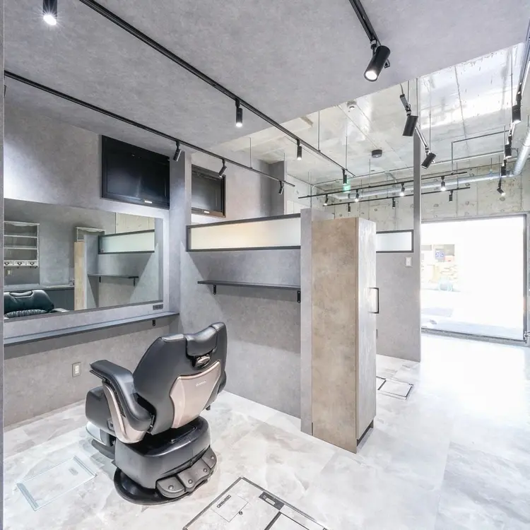 men's barber B.ondの内観・外観2